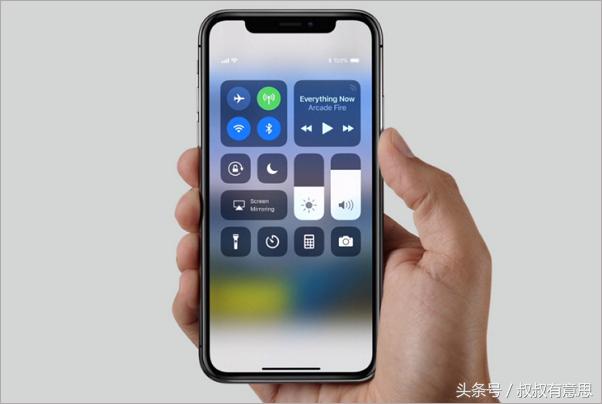 從iPhone X到華為Mate 10，全面屏手機(jī)值得買(mǎi)嗎？